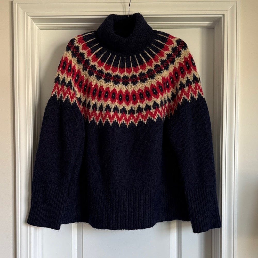 Gap Navy Split-Hem Fair Isle Wool Turtleneck Sweater with Red and Cream Pattern